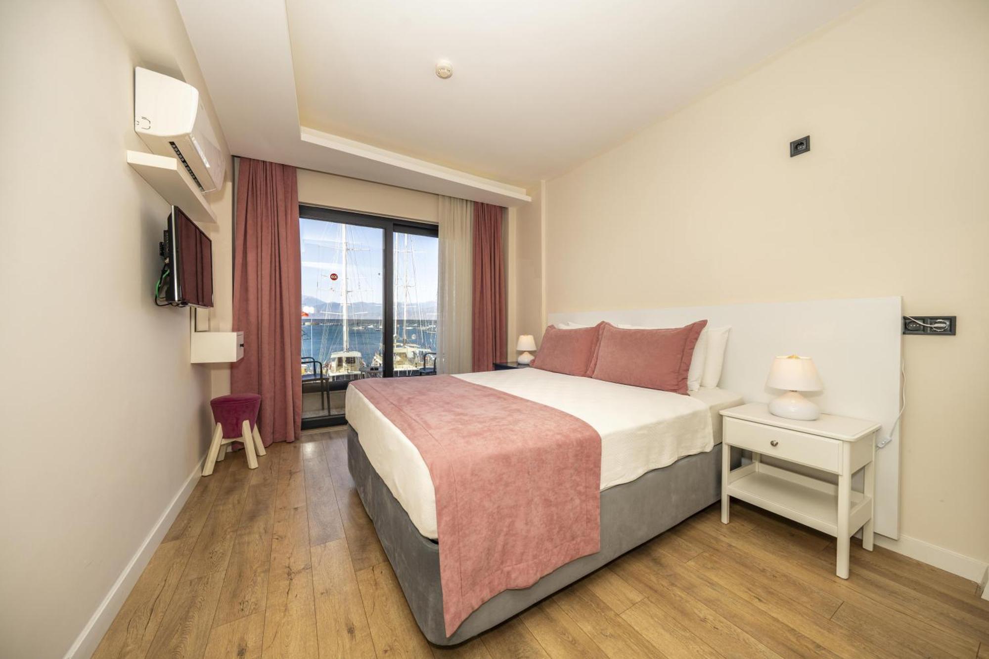 Ece Marina Suites Fethiye Eksteriør billede
