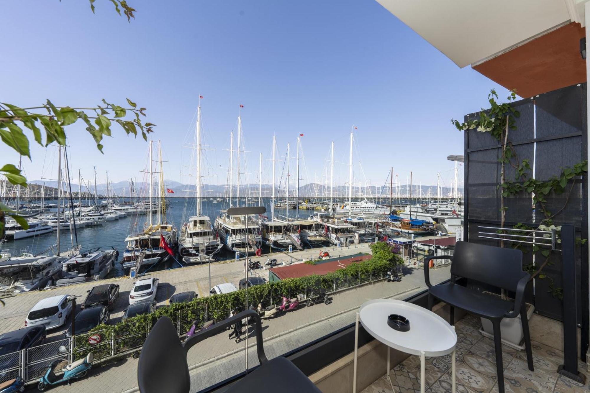 Ece Marina Suites Fethiye Eksteriør billede